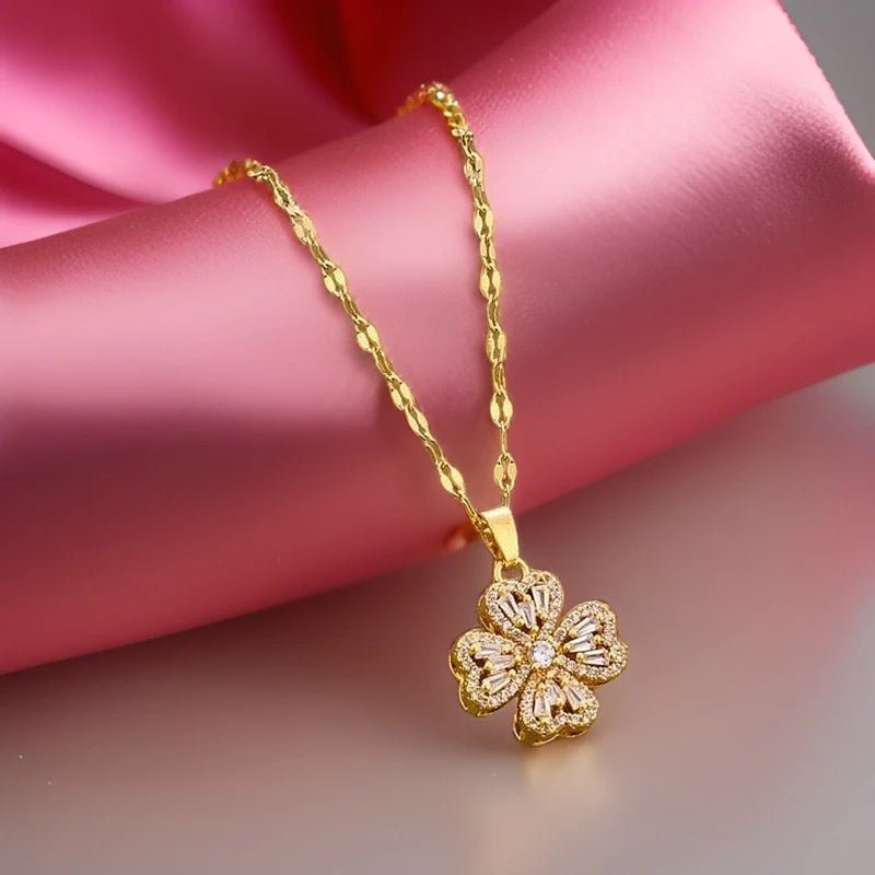 Dönen Yonca Kolye - Zarif Hediye