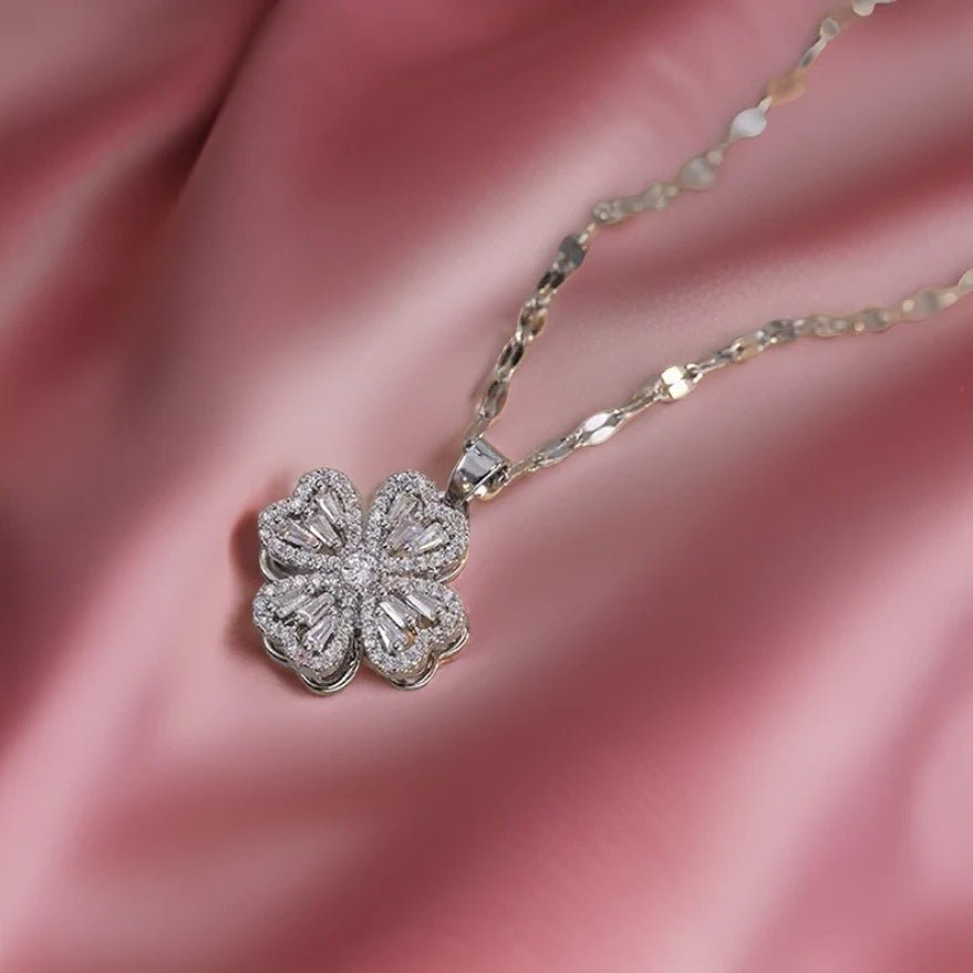 Dönen Yonca Kolye - Zarif Hediye