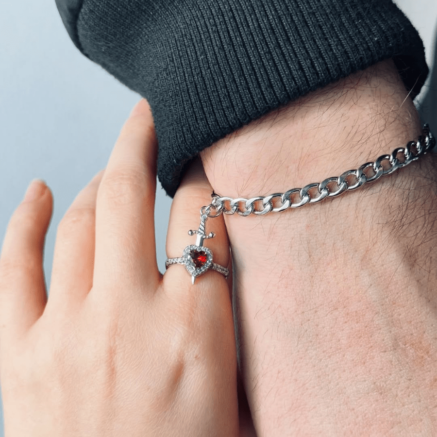 Kalp Kılıç Çift Bileklik - Zarif Hediye