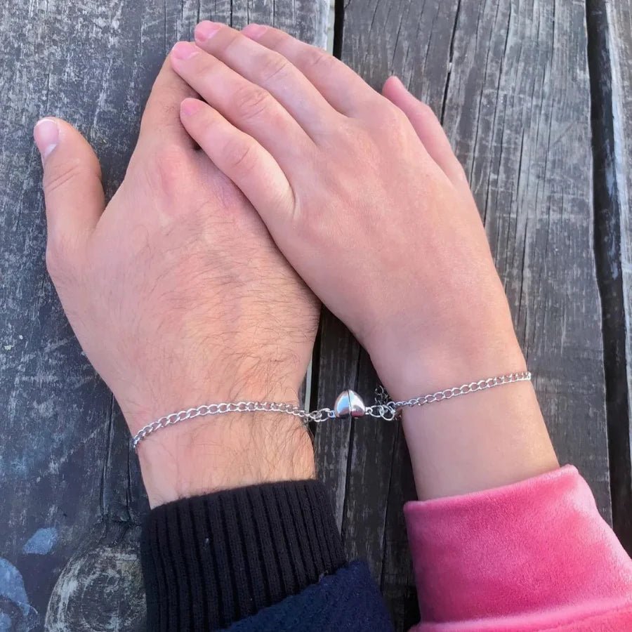 Mıknatıslı Kalp Çift Bileklik - Zarif Hediye