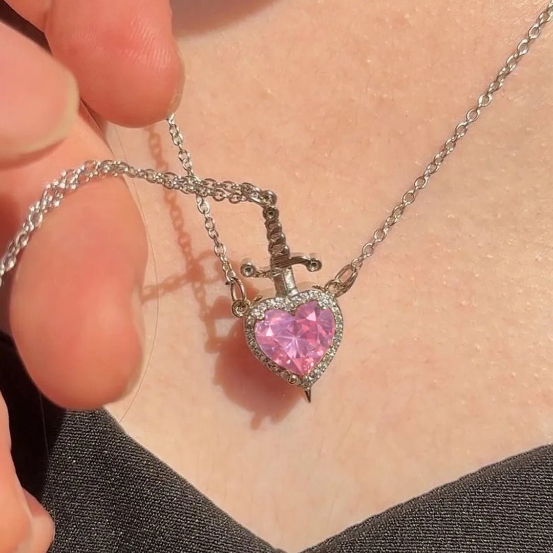 Pamuk Prenses Avcı Kolye - Zarif Hediye