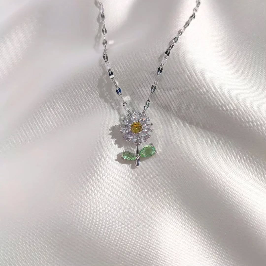 Papatya Kolye - Zarif Hediye