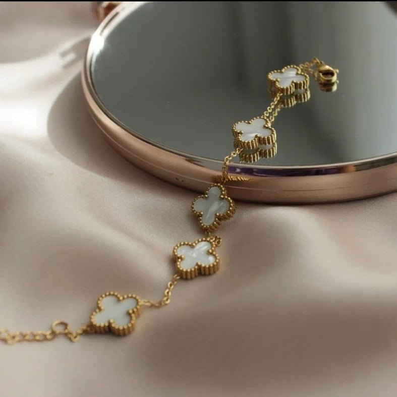 Yonca Model Bileklik - Zarif Hediye