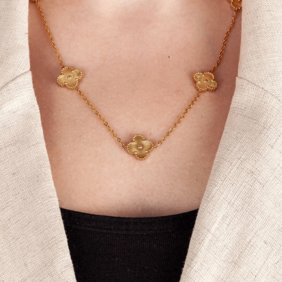 Yonca Model Kolye - Zarif Hediye